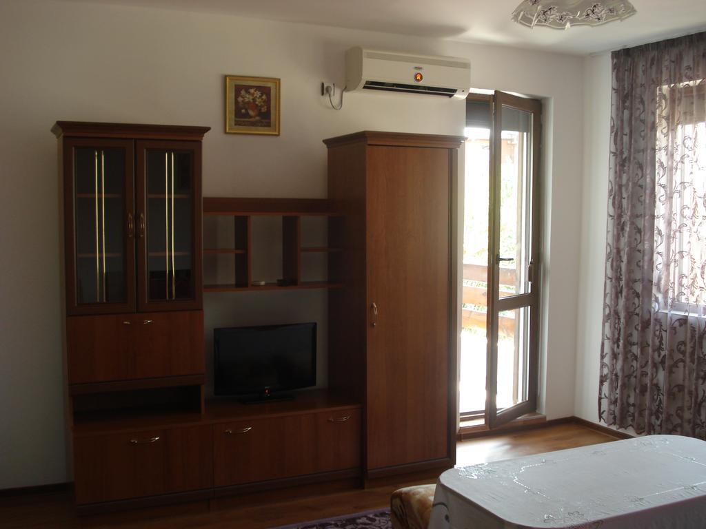 Apartments In Sunny Hill 3 Guest House Sozopol Habitación foto